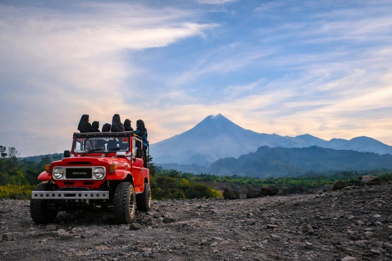 merapi-jeep-kopi-klotok-scooter-obelix-trip-jogja